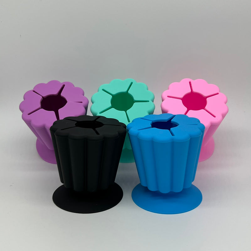 Tabletop Silicone Vinyl Scrap Collector - Flower